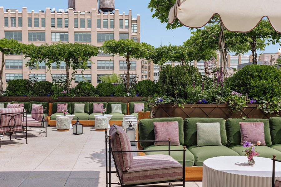 le vaux rooftop lounge
